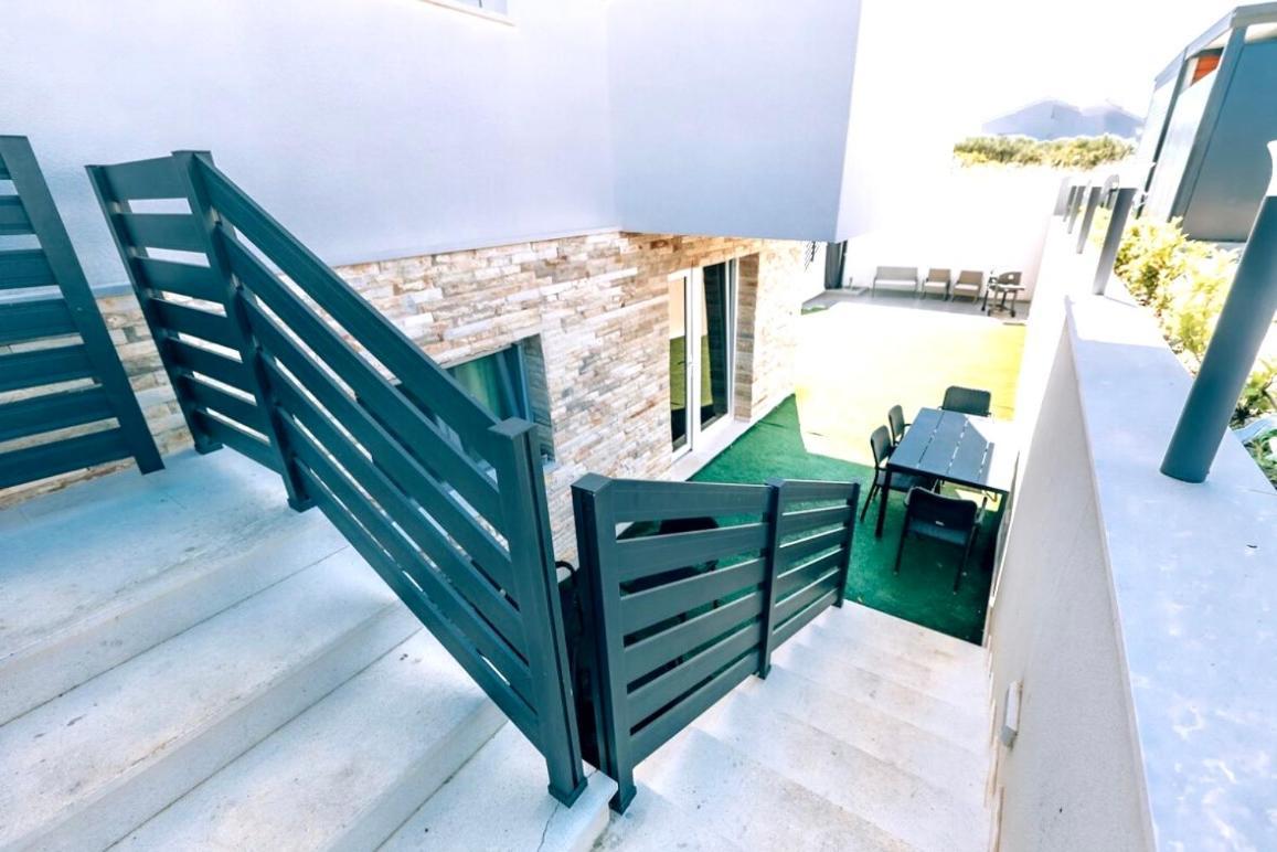Vip Deluxe Apartment Arian Novalja Exterior photo